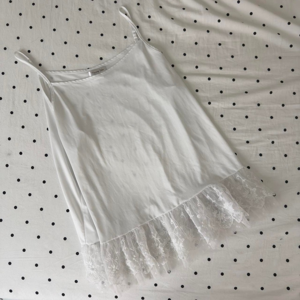Vintage sheer cami with lace ruffling waist hem